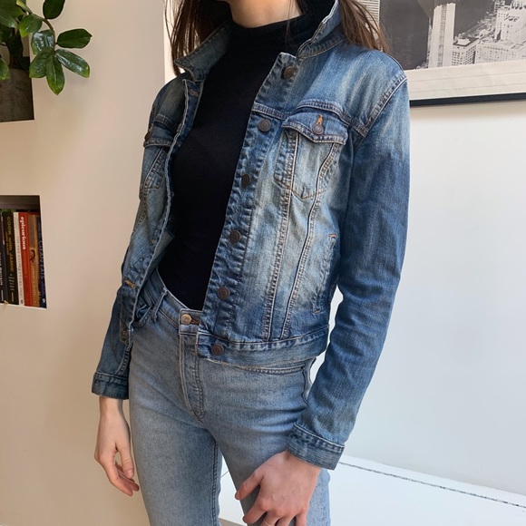 GAP Jean Jacket 🌊 - Picture 2 of 4